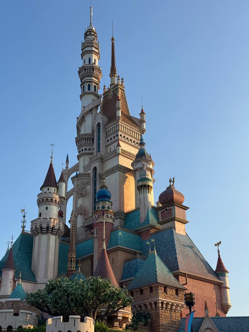 Castle at Hong Kong Disneyland